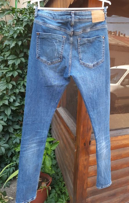 Женские стрейчевые джинсы