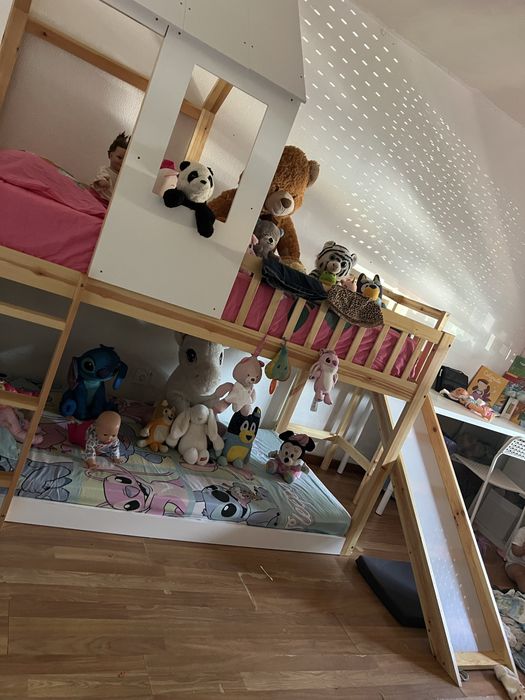 Beliche  com escorrega e casinha