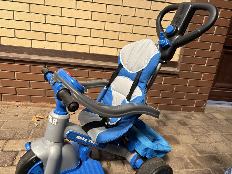 Детский трехколесный велосипед