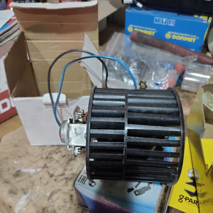 Электродвигатель отопителя (мотор печки) Газель