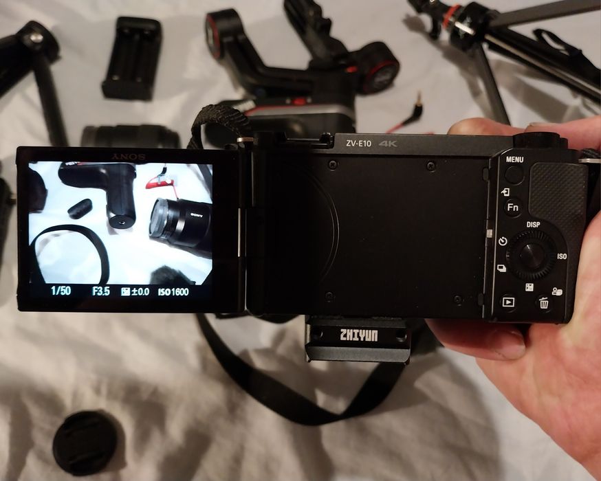 Maquina fotográfica digital Sony.