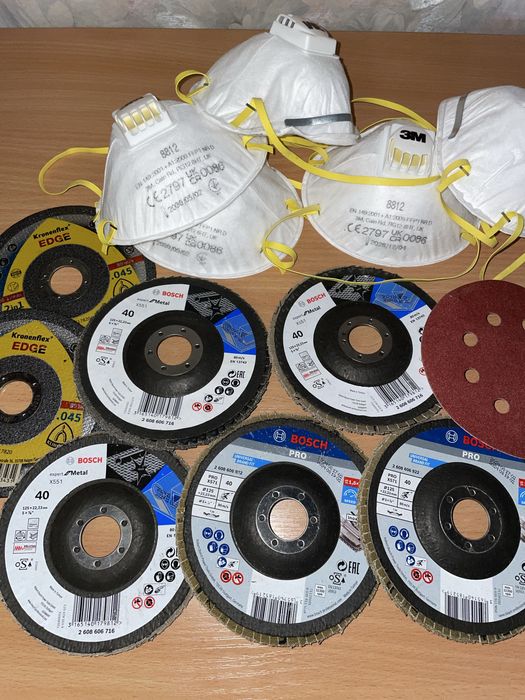 Круги зачисні та обрізні по металу, захисна маска з клапаном