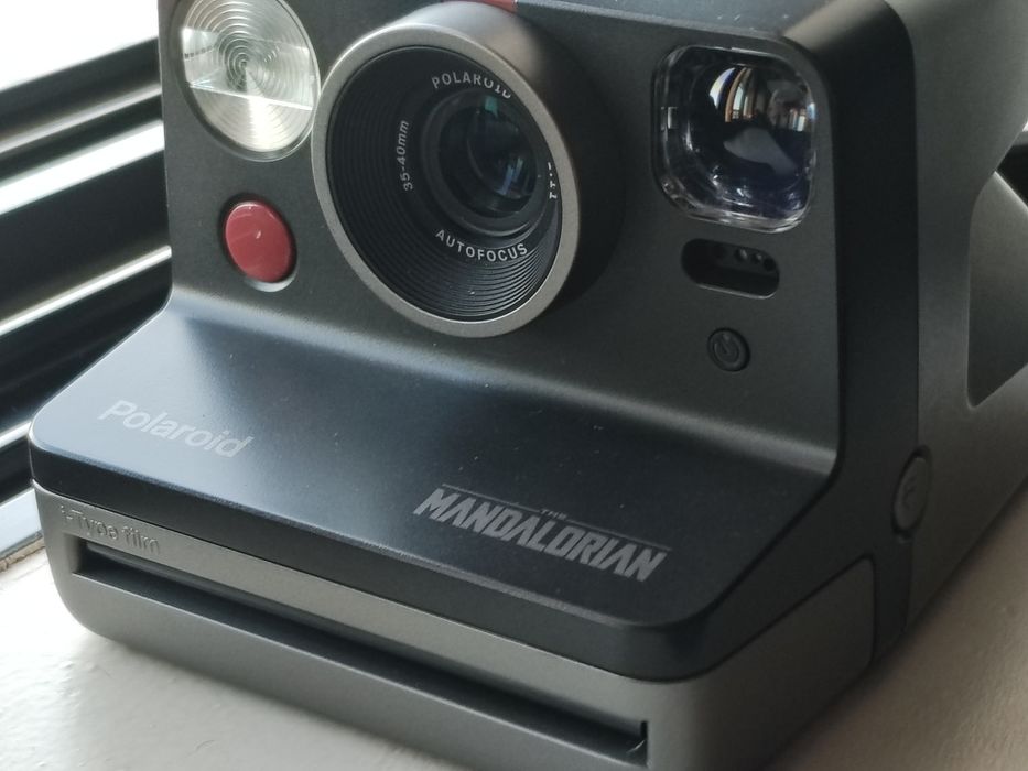 Câmara Instantânea Polaroid Now – Edição Especial The Mandalorian