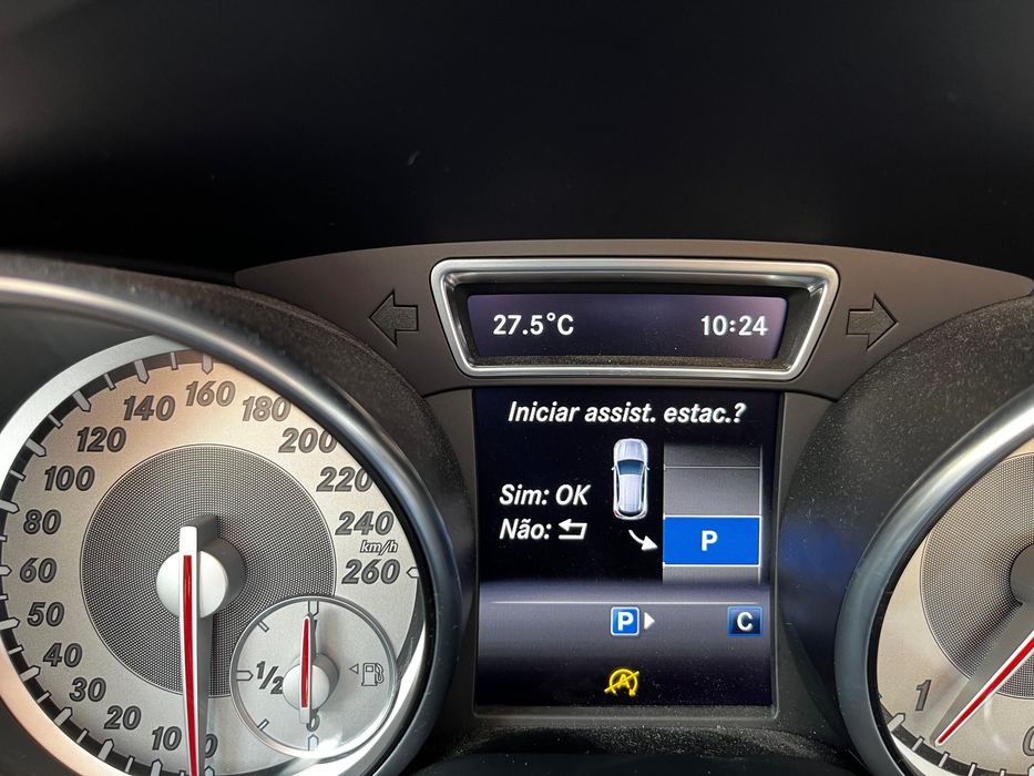 Mercedes GLA 180D Urban