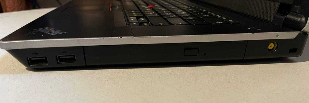 Ноутбук Lenovo ThinkPad Edge 15 (i5 / 8GB / SSD)