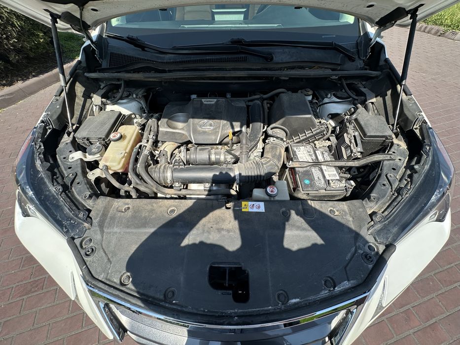 Продам Lexus NX200t 2017 2.0t бензин полный привод