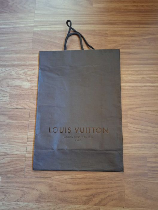 Saco de papel Louis Vuitton - original