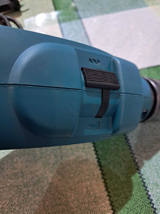 электро дрель makita HP1640 Как новая