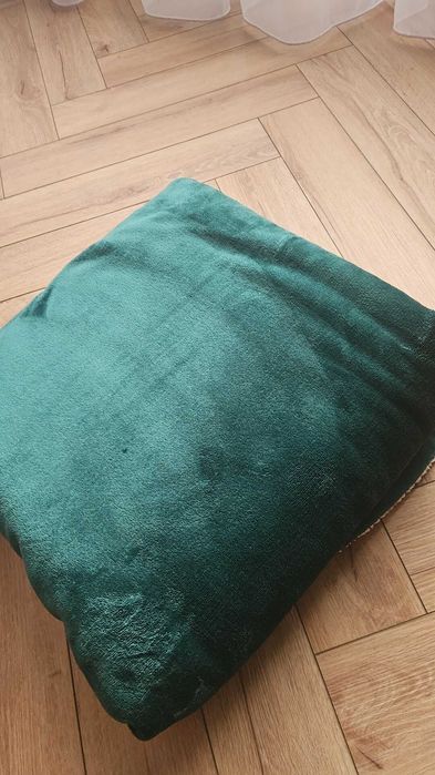 Koc Sherpa 150 x 200 cm – gruby, miękki i puszysty, butelkowa zieleń