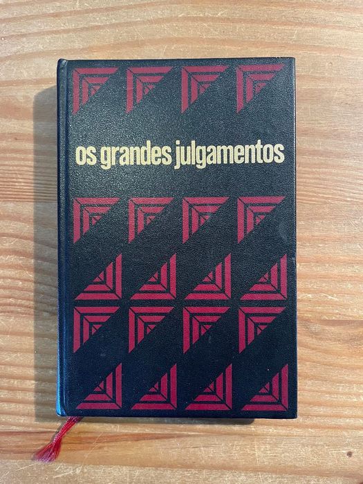 Charles Manson - Os Grandes Julgamentos da História (portes grátis)