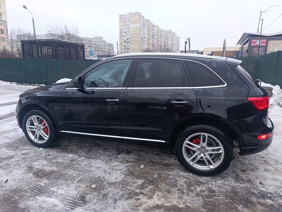 Продам Audi Q5 2016