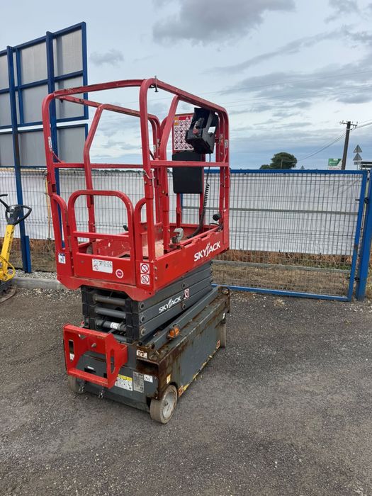 Podnośnik samojezdny nożycowy SKYJACK,  MANTALL XE60MINI/ED PLUS, 2021 rok