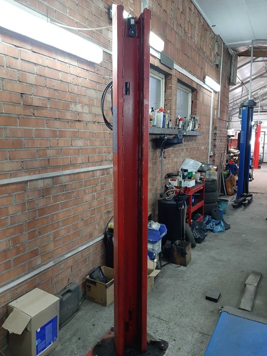 Podnośnik kolumnowy śrubowy Werther 300S