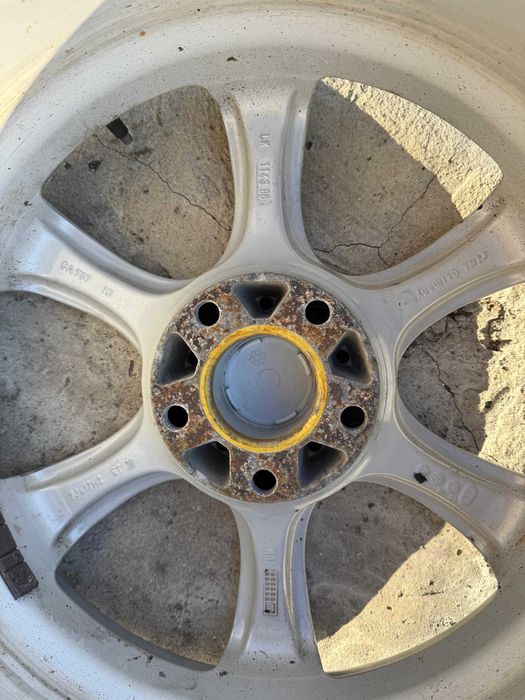 Продам диски на Nissan R17