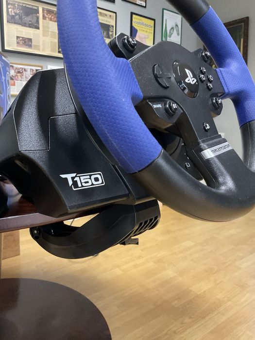 Thrustmaster T150 (PC, Playstation)