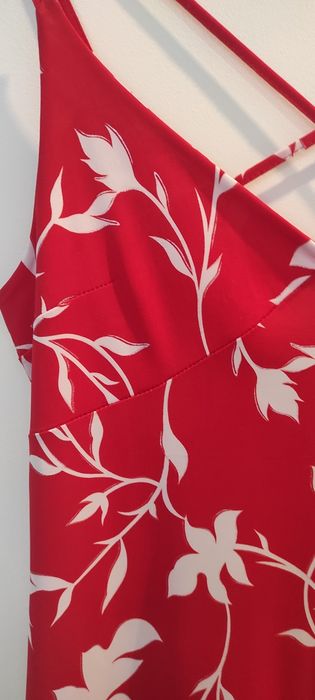 Sukienka czerwona r. 38