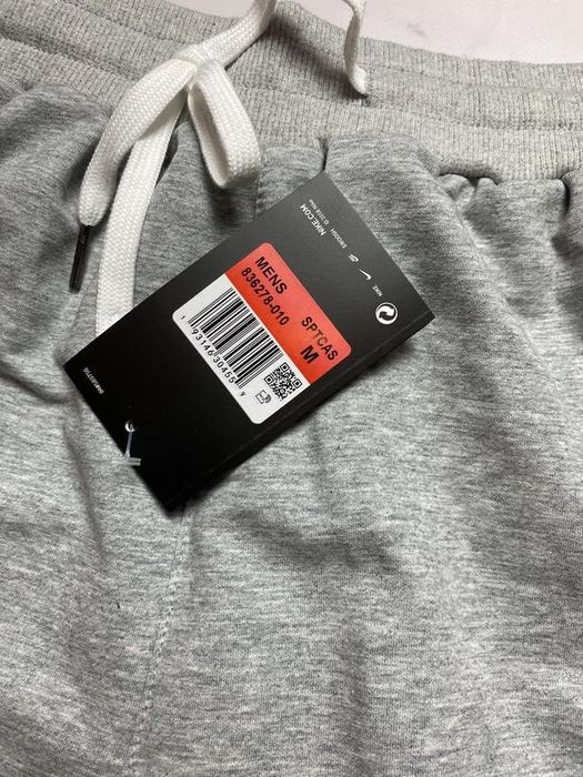 Чоловічі шорти Nike alumni club, nike big swoosh tech pack