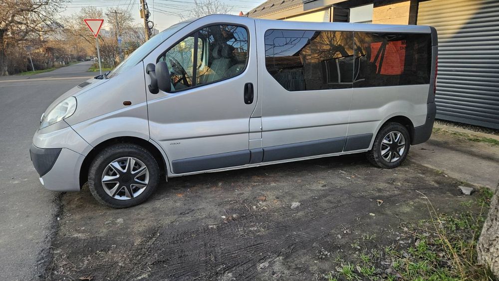 Продам Опель Виваро
