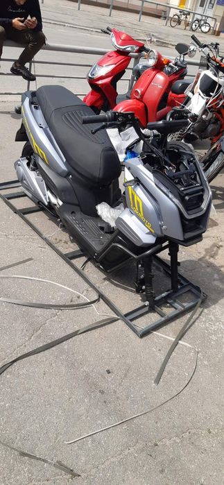 Економний Потужний 3000w  SokMoto ADV LITHIUM 72V 45ah Вартість 100 км пробігу 22 грн
