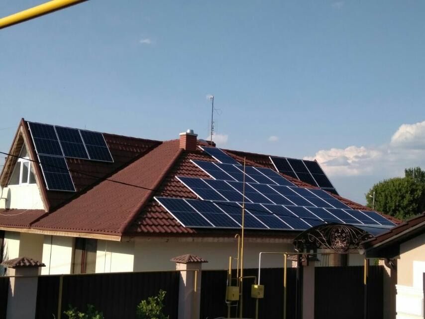 Сонячні панелі, інвертора, кріплення, обладнання для монтажа