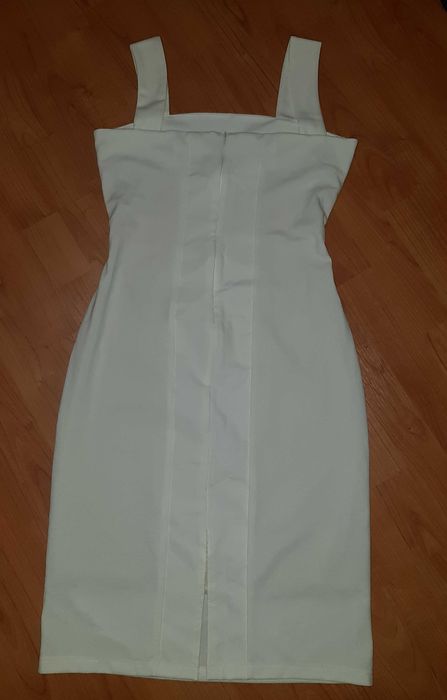 Плаття білого кольору