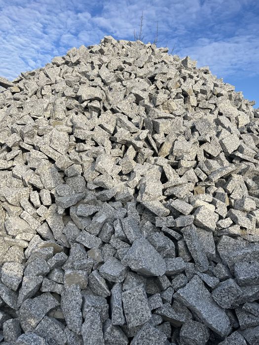 Kamień granitowy łupek do gabionów