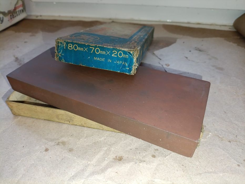 Вінтажний точильний заточной камінь