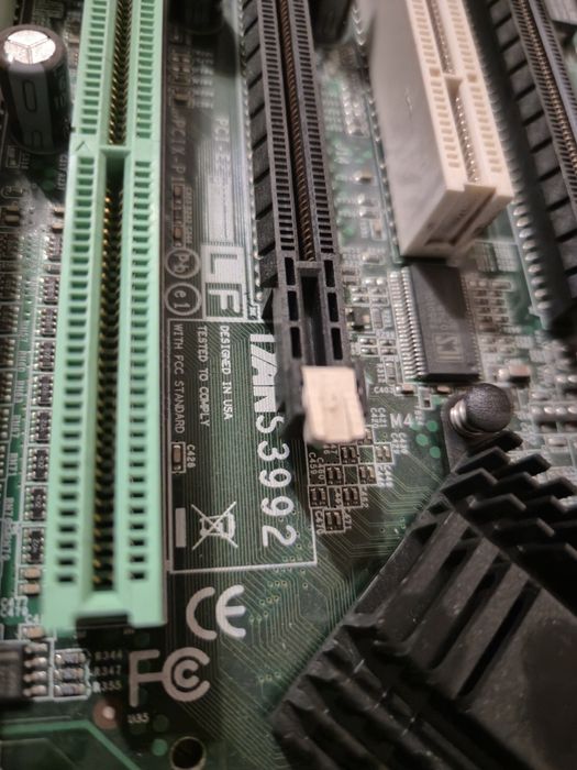 Материнка tyan s3992