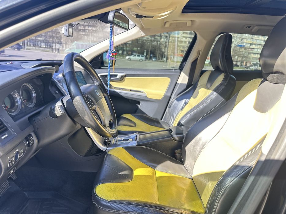 Volvo XC60, 2009, 3.0 т6, газ/бензин, мінуса тільки є в акумуляторі))