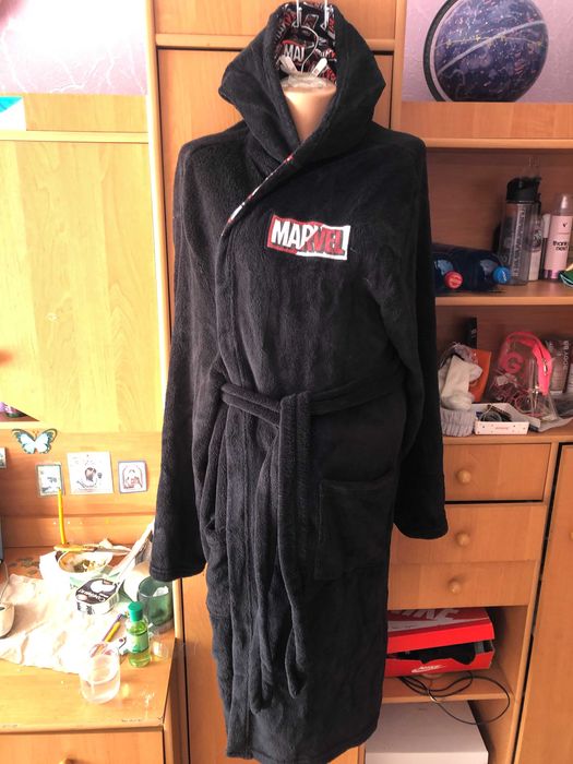 Халат мягусенький, размер XL. Marvel.