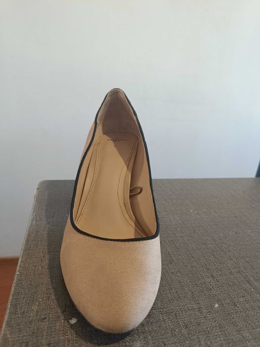 Sapato clássico bege