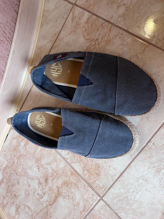 Взуття чоловіче тканинне, розмір 42