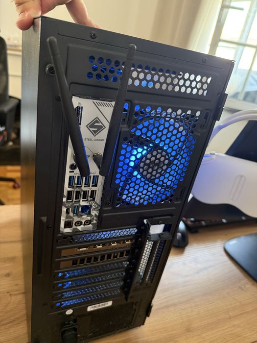 PC Gaming RTX 5070 Ti | Ryzen 7 7800X3D | 32GB DDR5 | SSD 2TB | Monitor Alienware 320Hz | Como Novo