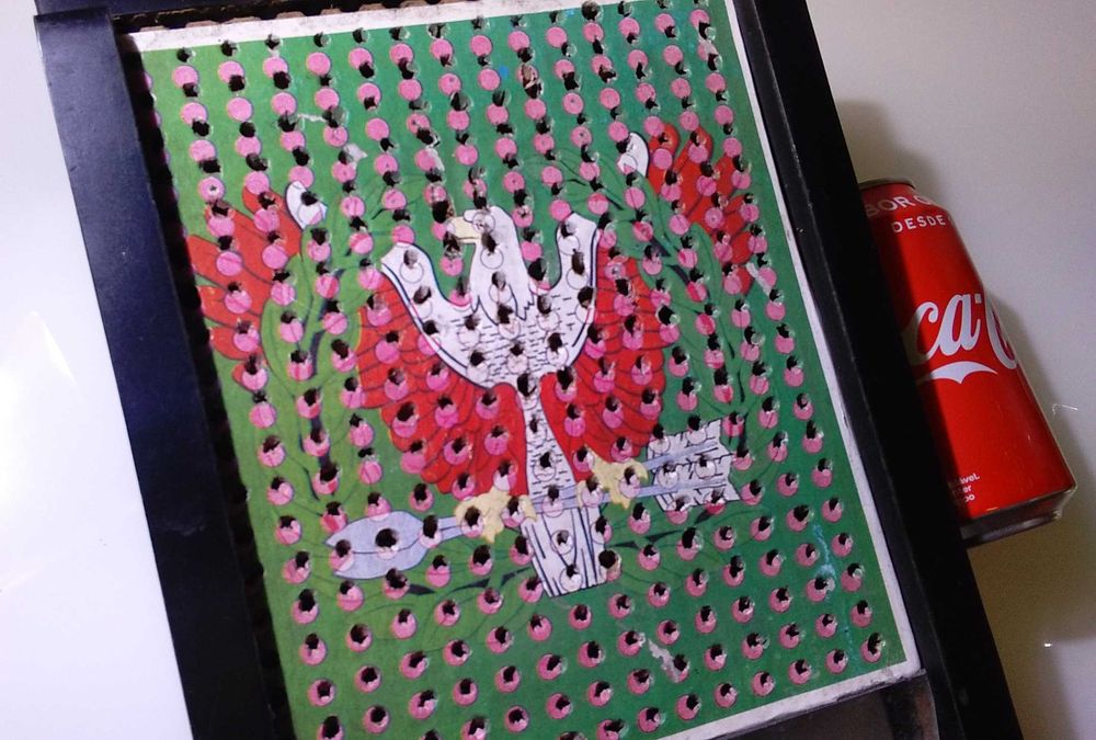 Antiga Maquina Furos de Balcão em Madeira ~ Chocolates/Brindes Anos 70