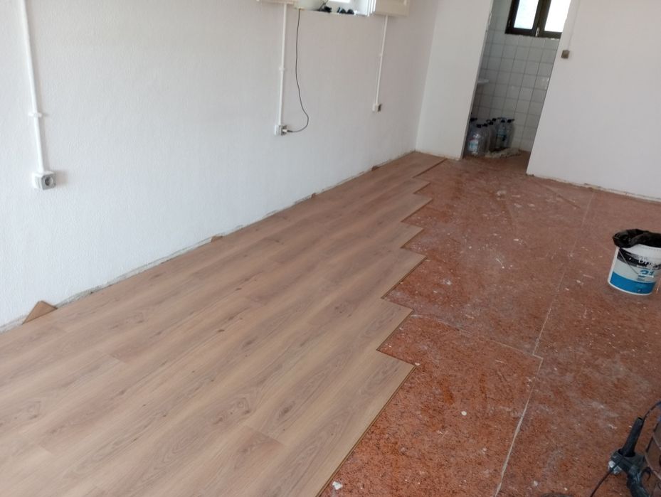 Pladur, chão flutuante, pinturas e lavagens de telhados