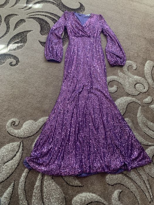 Плаття з паєтками розмір L