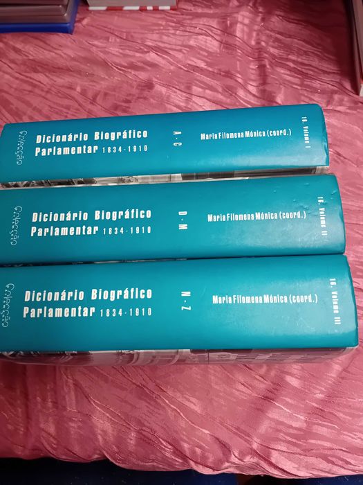 Dicionários Biográficos Parlamentar ( Colecção 3 Livros )