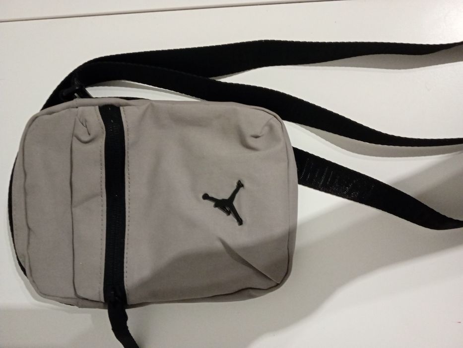 Saszetka Jordan nie noszna