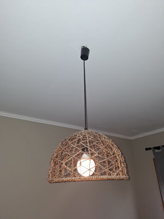 Candeeiro muito bonito como novo