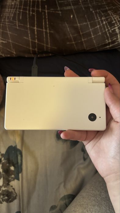 Nintendo DSI Branca - Ver descrição e imagens