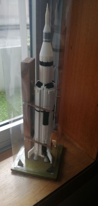 Modelo foguetão Sarurno V
