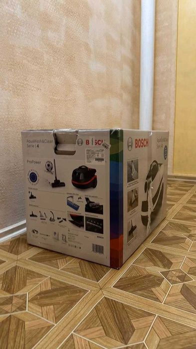 Миючий пилосос з аквафільтром BOSCH BWD421POW