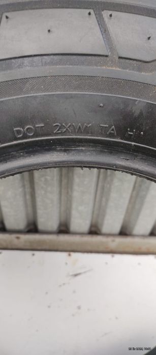 Dwie opony letnie Hankook Vantra LT RA18 185/75 R14C 102/100R