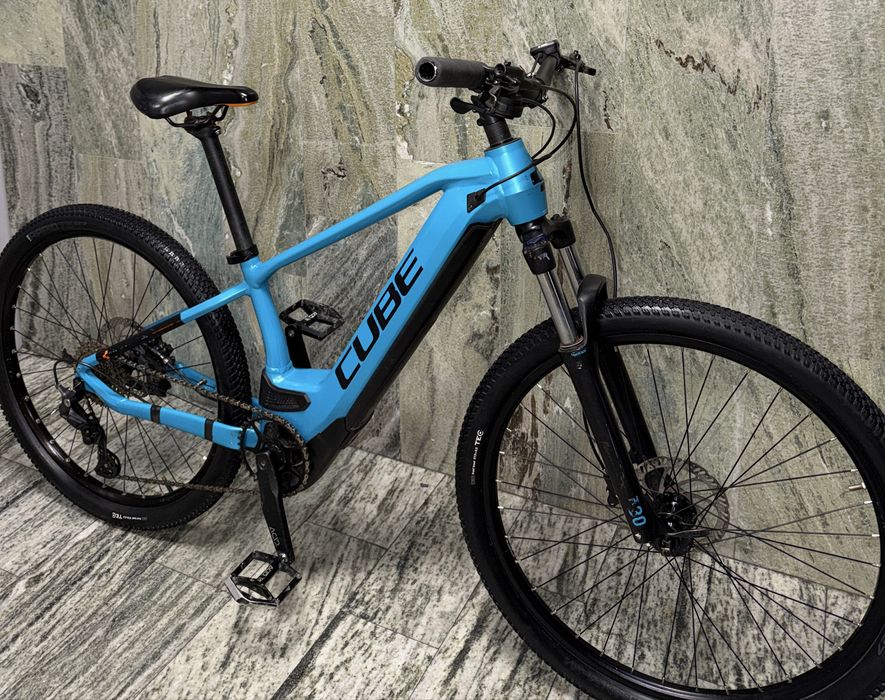 Cube Reaction Hybrid One 2023