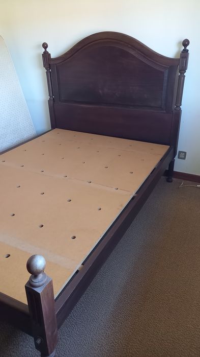 Cama de casal Madeira