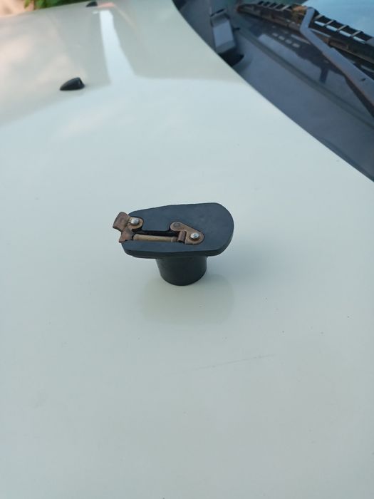 Бігунок трамблера Москвич