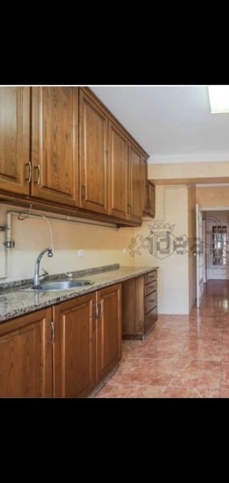 Cozinha com eletrodomésticos