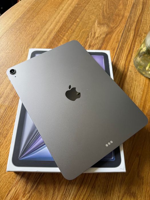 Nowy iPad Air Gen 7 procesor M3 128GB 11 cali