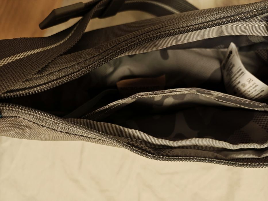 Nerka antykradzieżowa Pacsafe Go – szara, nowa z metką