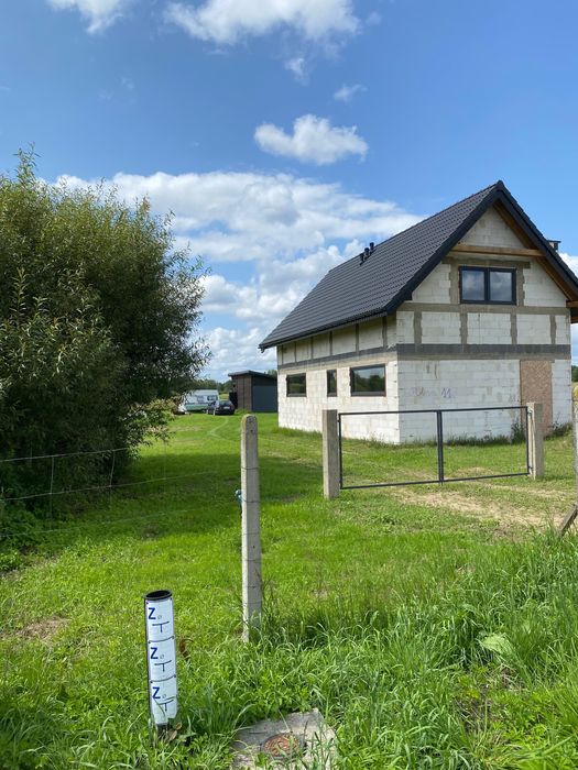 Sprzedam dom z dużą działką 7800m2